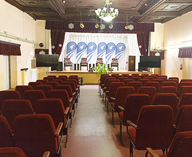 385 х 315 кинозал